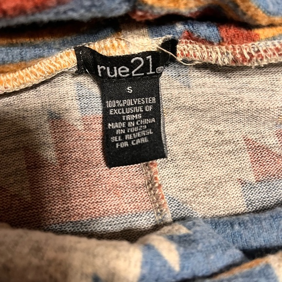 Aztec Pattern Sweater Dress - Picture 3 of 3